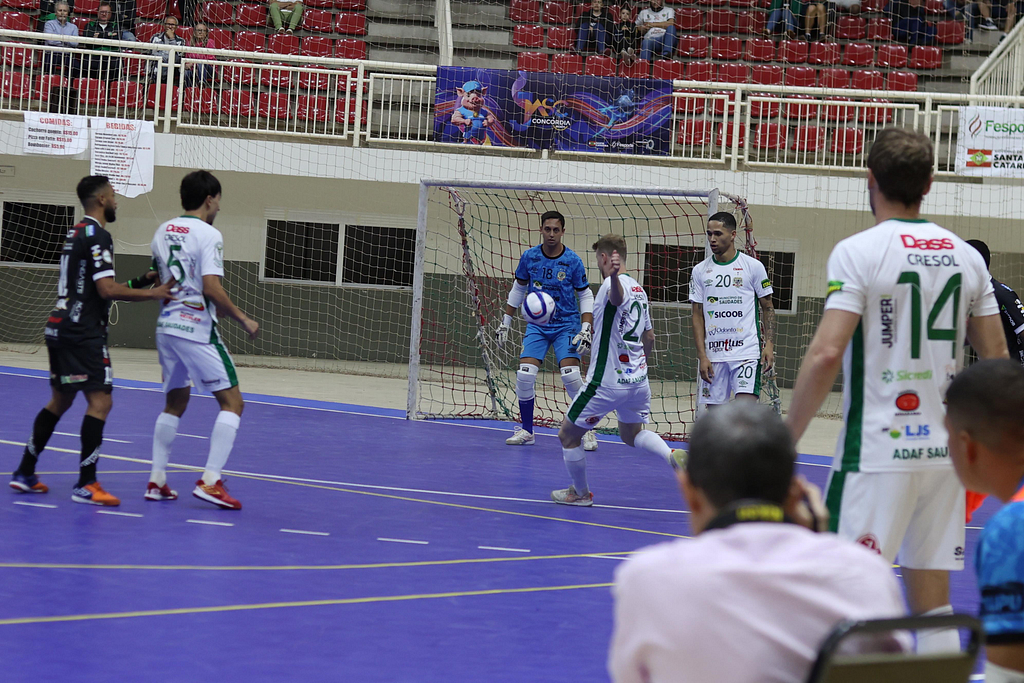 Futsal vence na estreia dos Jasc 7 Imagem do WhatsApp de 2024 11 12 as 22.21.02 d8fcc57b