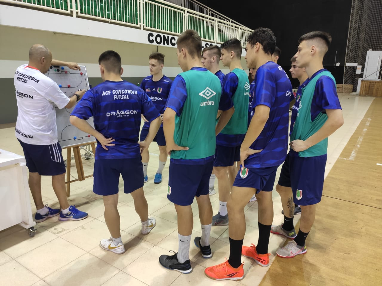 ACF enfrenta São Lourenço neste sábado 2 12