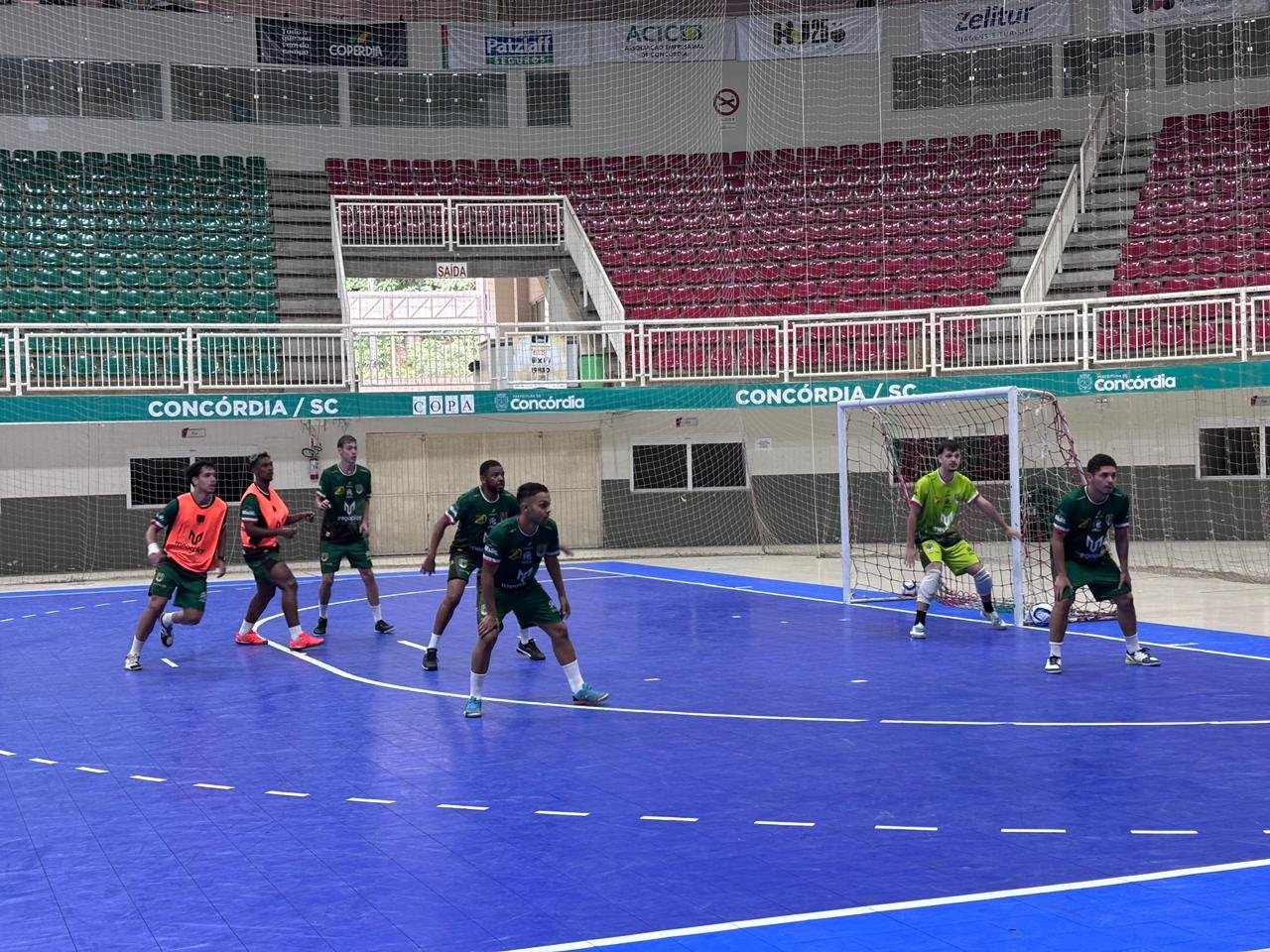 ACF Futsal inicia sequência de amistosos após duas semanas intensas de preparação 3 WhatsApp Image 2026 02 24 at 14.00.54