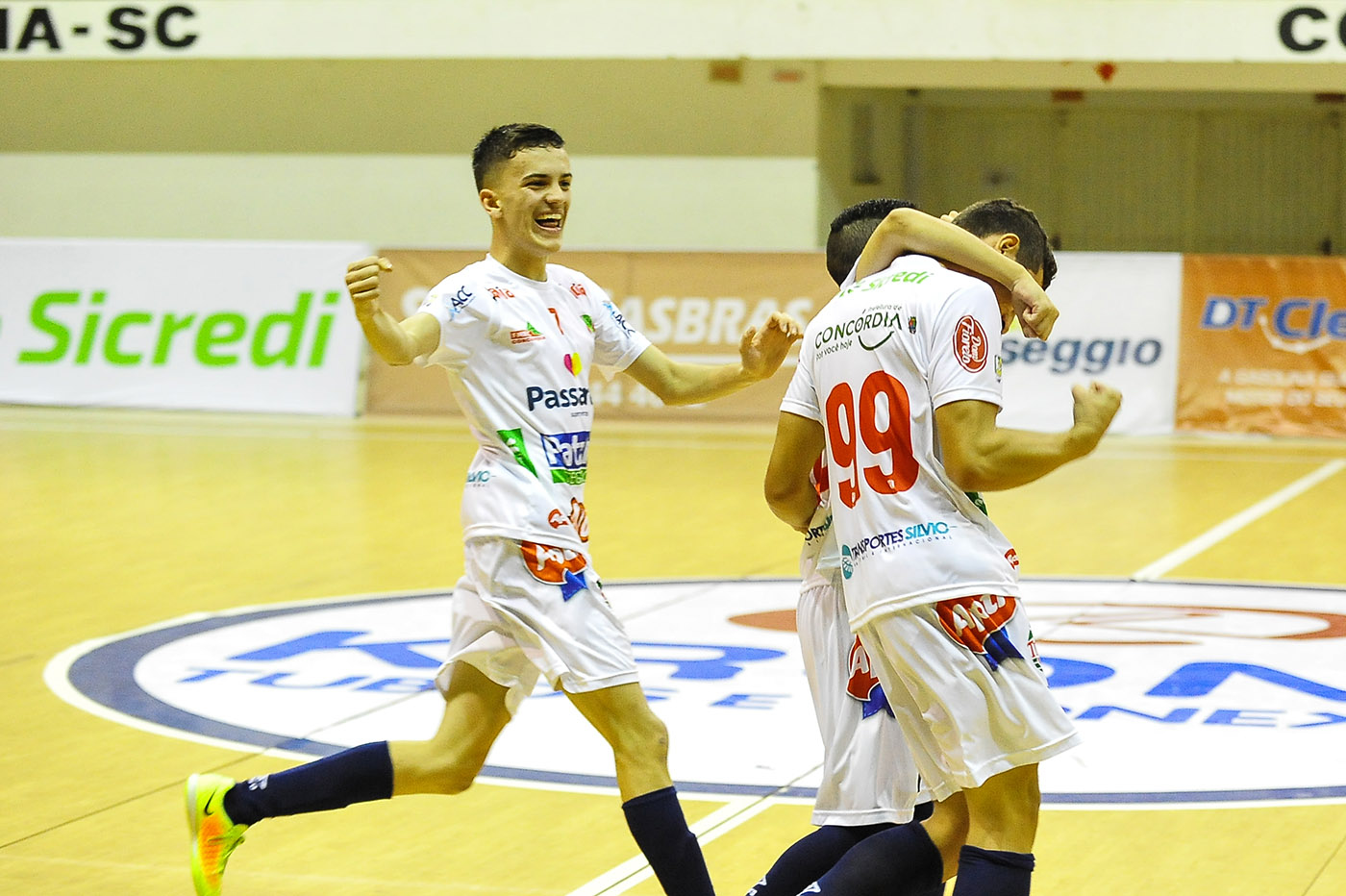 Sub-17 da ACF/FMEC vence Joaçaba pelo Catarinense 2 sub 17 release2505