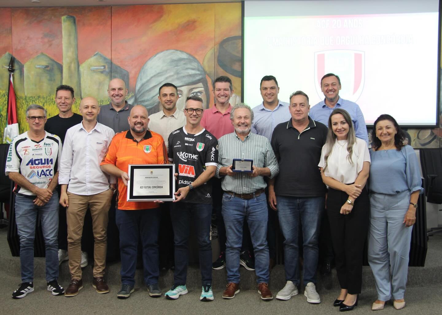 ACF recebe homenagem na Câmara de Vereadores pelos 20 anos 3 acf 1