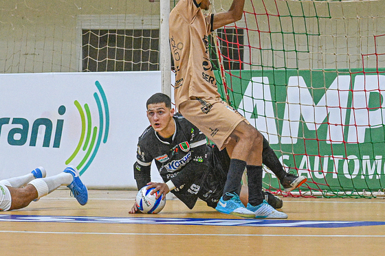ACF Futsal Concórdia Yan jogando