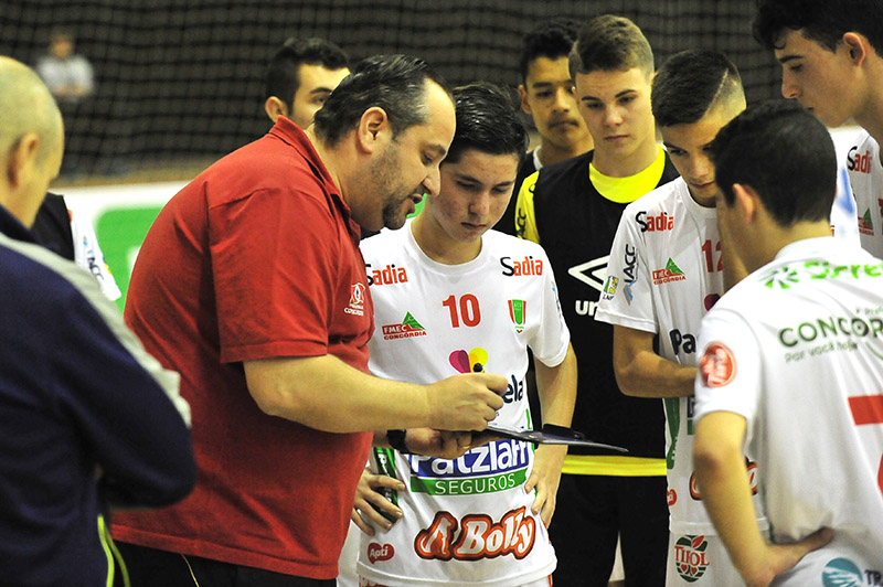 Sub-16 da ACF/FMEC vence Pinhalzinho pela Liga Catarinense 7 sub 16