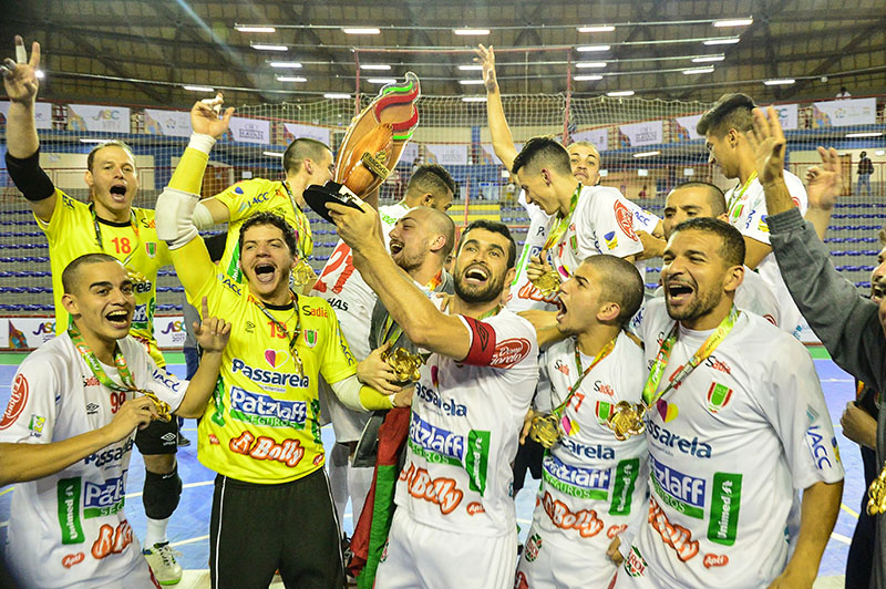 É campeão! Concórdia vence de virada Tubarão e conquista o Hexa no JASC 7 jasc campeao