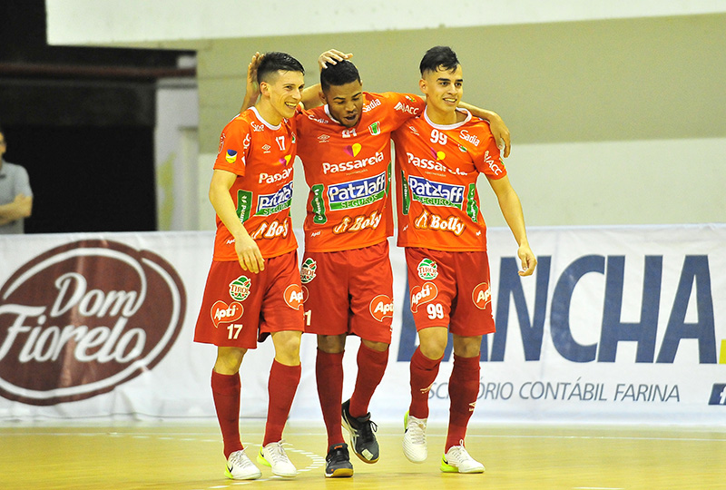 Concórdia goleia Tubarão pelo Catarinense 4 vitoria 2308